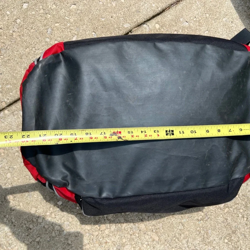 OGIO Crunch Duffel Bag Red Black Gym Sports Travel Bag Shoe Compartment zip 23